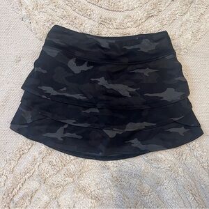 Athleta Girl Swing Camo Skort L/12 NWOT